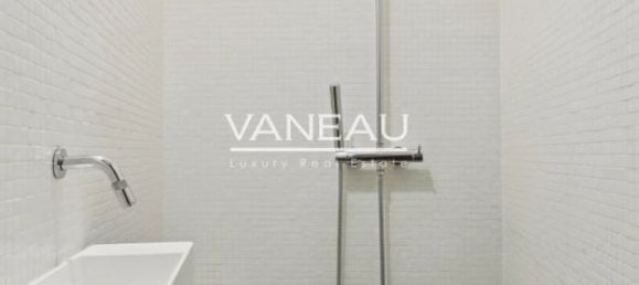 3 bedrooms Duplex in Paris, France No. 146925 13