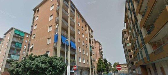 3 rooms Apartment in Cinisello Balsamo, Italy No. 4488 10