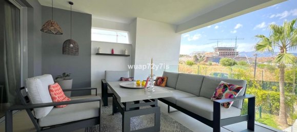 Apartamento de 2 dormitorios en Estepona, Spain No. 136386 9
