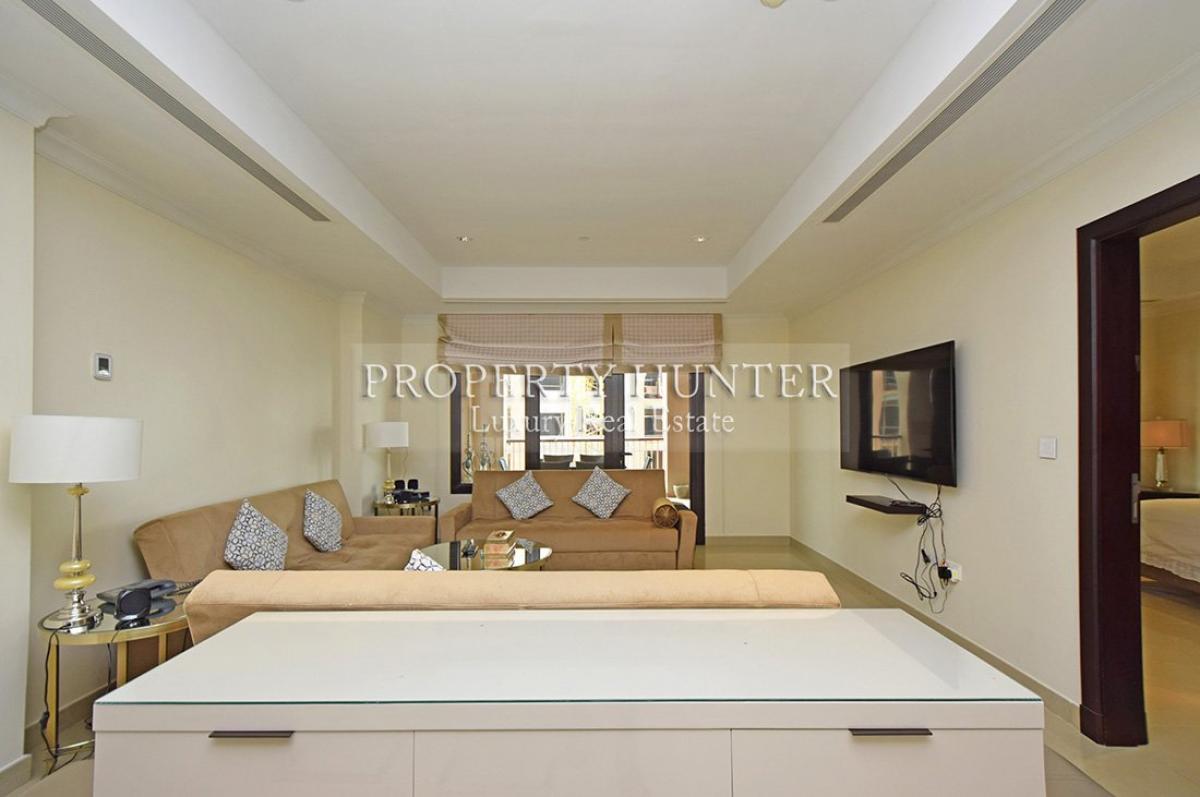 Studio in The Pearl, Qatar No. 12