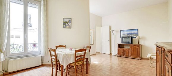 1 bedroom Apartment in Paris, France No. 298107 2