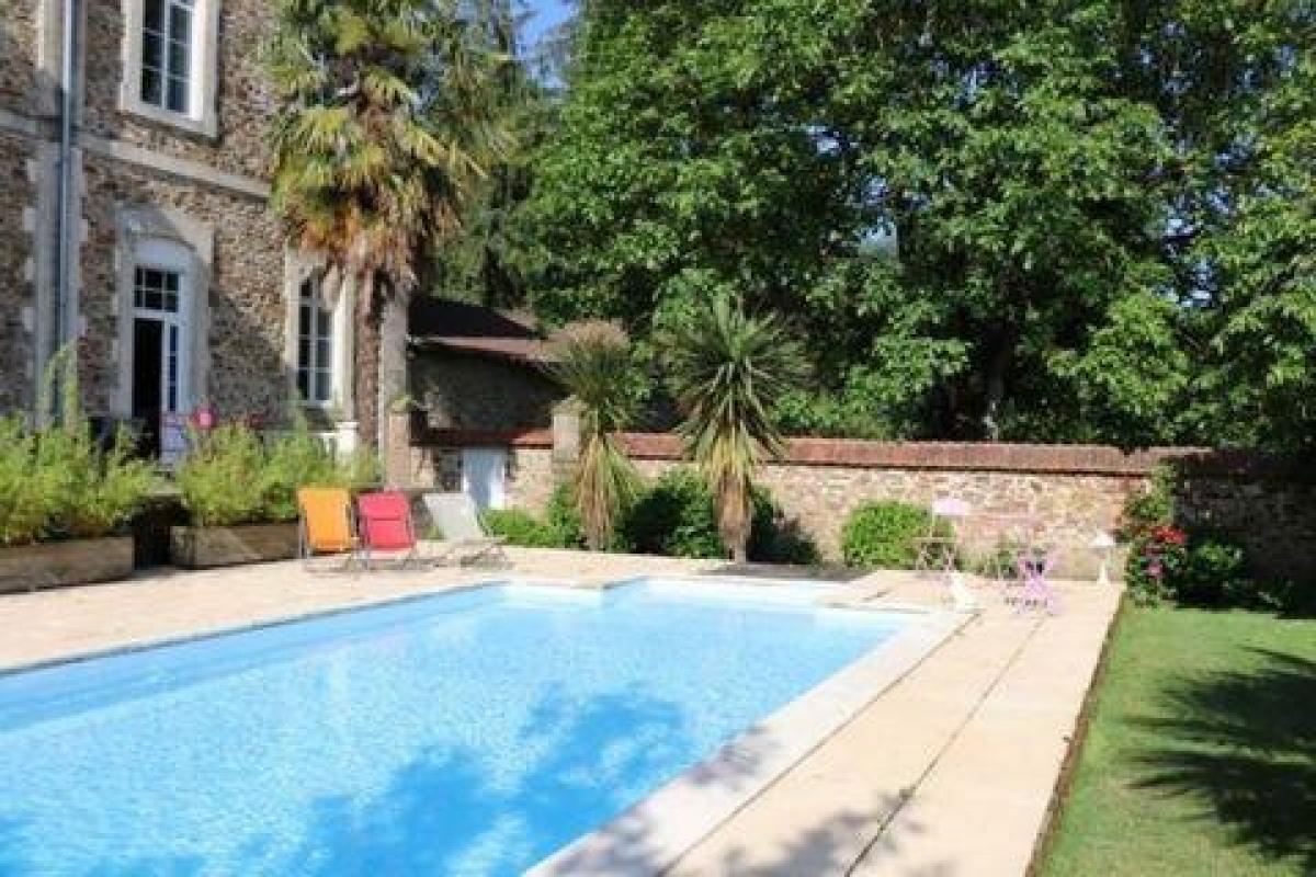 13 Schlafzimmer Haus in Les Herbiers, France, Nr. 31358