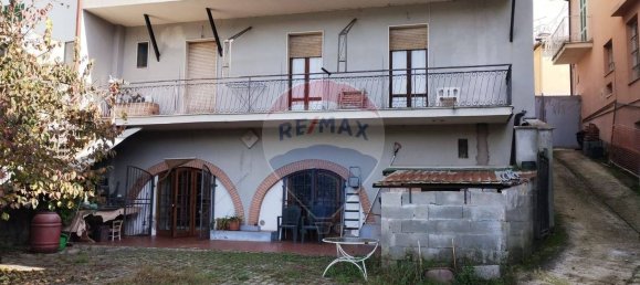 10 rooms Apartment in Terni, Italy No. 49624 9