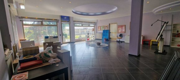 170m² Commercial property in Cossato, Italy No. 211181 10