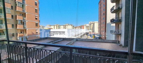 1 bedroom Apartment in Florence, Italy No. 299191 10