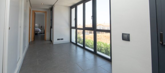 4 bedrooms House in La Duquesa, Spain No. 63290 34