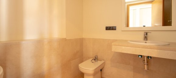 4 bedrooms House in La Duquesa, Spain No. 63290 35