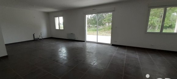 3 chambres Maison à Lion-en-Sullias, France No. 63964 7