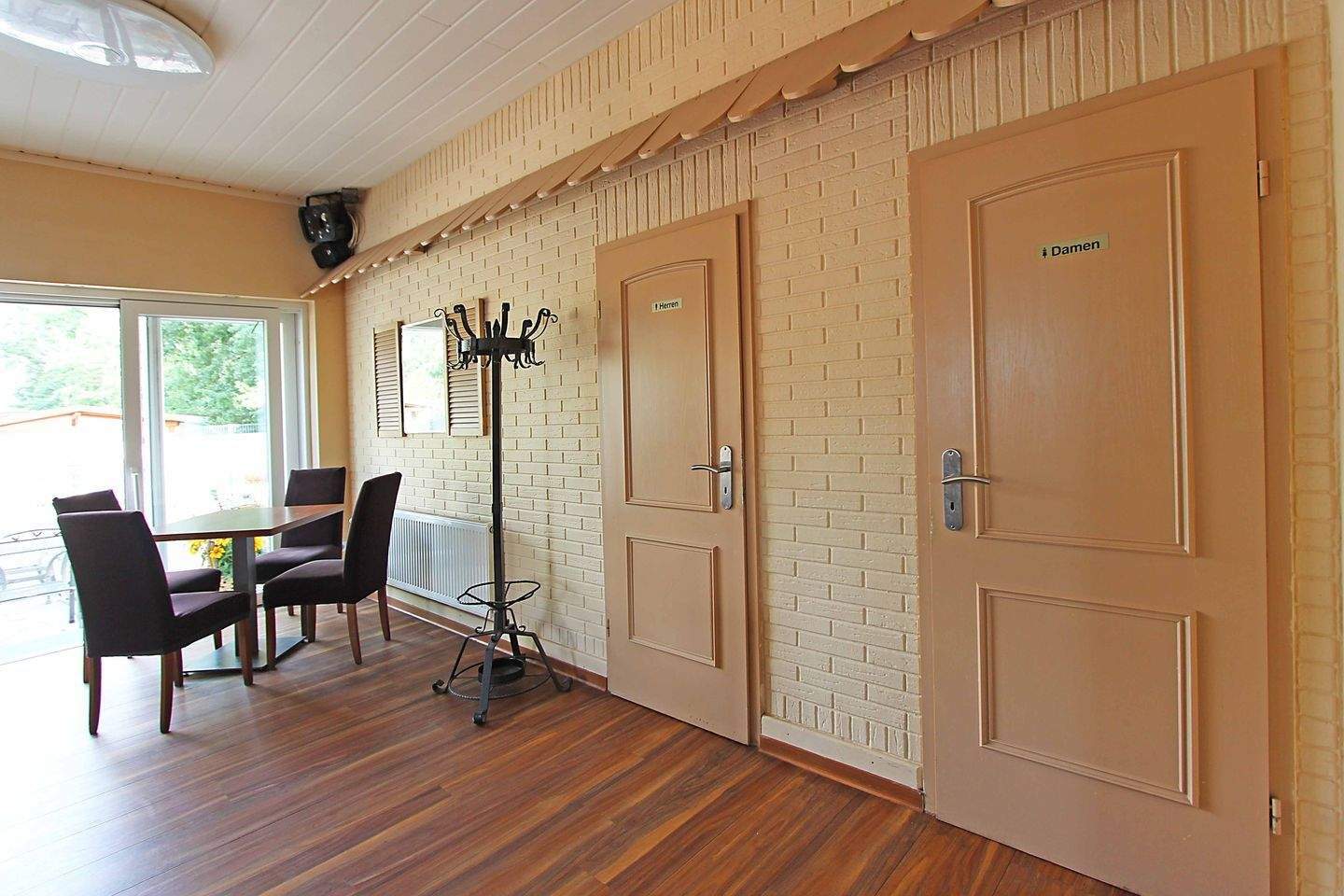 2-salle Café / restaurant à Barnim, Germany No. 371477