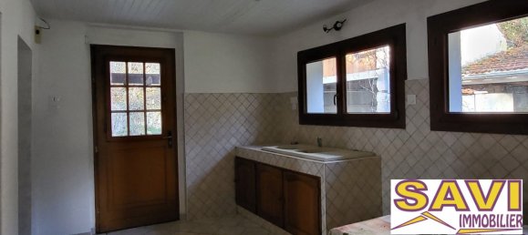 5 chambres Maison à Fontenay-sur-Loing, France No. 77358 4