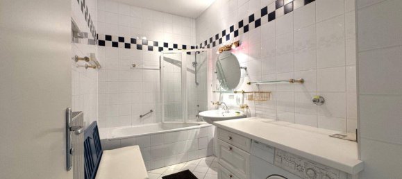 2-salle Appartement à Hernals, Austria No. 223003 11