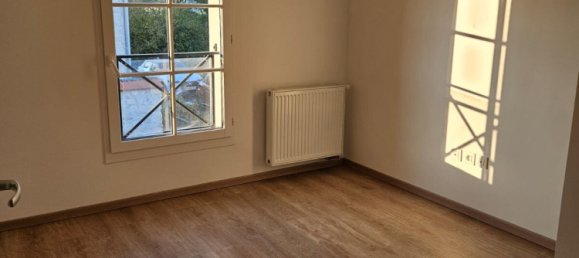 3 bedrooms House in Chantilly, France No. 94516 9