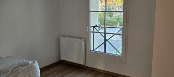 3 bedrooms House in Chantilly, France No. 94516 10