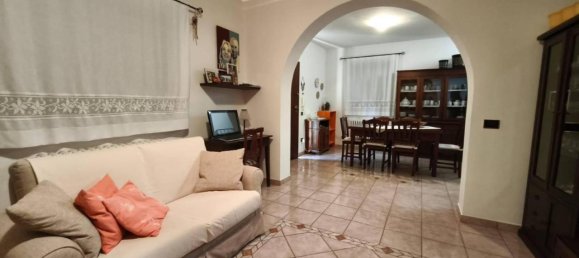8 rooms Villa in Silvi, Italy No. 28838 3