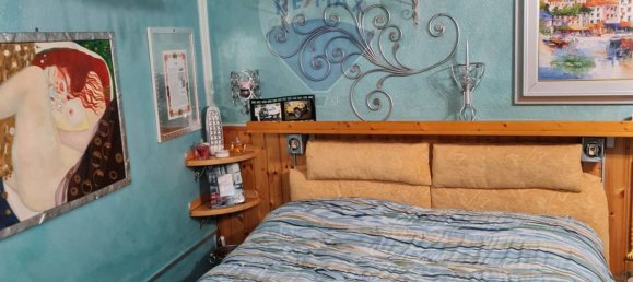 2 Schlafzimmer Haus in Ne, Italy, Nr. 262189 4