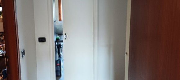 Apartamento T2 em Carnate, Italy N.º 111610 7