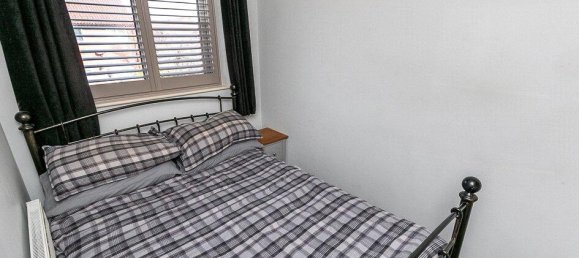 3 bedrooms House in Mitcham, United Kingdom No. 12248 9