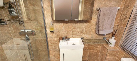 3 bedrooms House in Mitcham, United Kingdom No. 12248 20