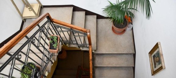 Casa de 8 divisões em Arezzo, Italy N.º 80077 7