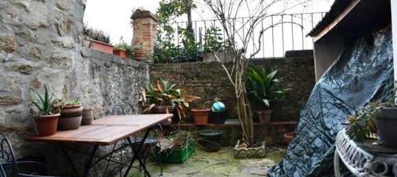 Casa de 8 divisões em Arezzo, Italy N.º 80077 9