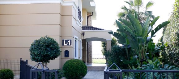 Villa 7+1 in Mersin, Turkey No. 558 8