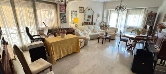 5 bedrooms Apartment in Rome, Italy No. 321567 4