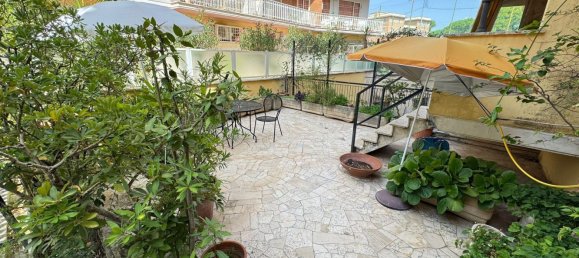 5 bedrooms Apartment in Rome, Italy No. 321567 18