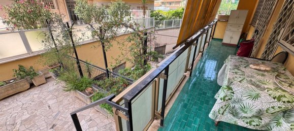 5 bedrooms Apartment in Rome, Italy No. 321567 14