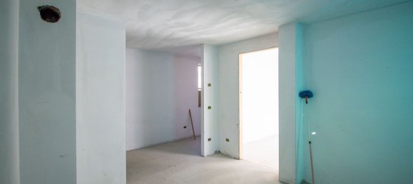 Квартира с 3 комнатами в Скопа, Италия № 178000 4