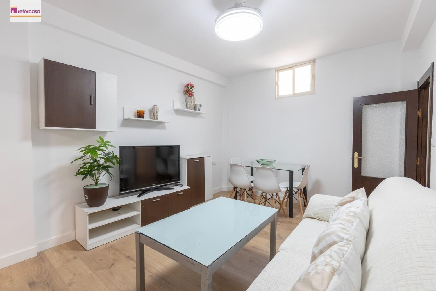 Apartamento de 2 dormitorios en Granada, Spain No. 263385