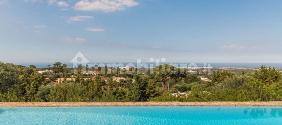 Вилла с 6 спальнями в Монополи, Италия № 59735 2