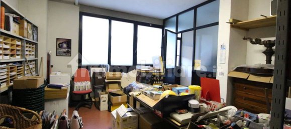 3 rooms Warehouse in Lucca, Italy No. 334622 21