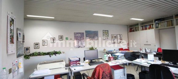 3 rooms Warehouse in Lucca, Italy No. 334622 7