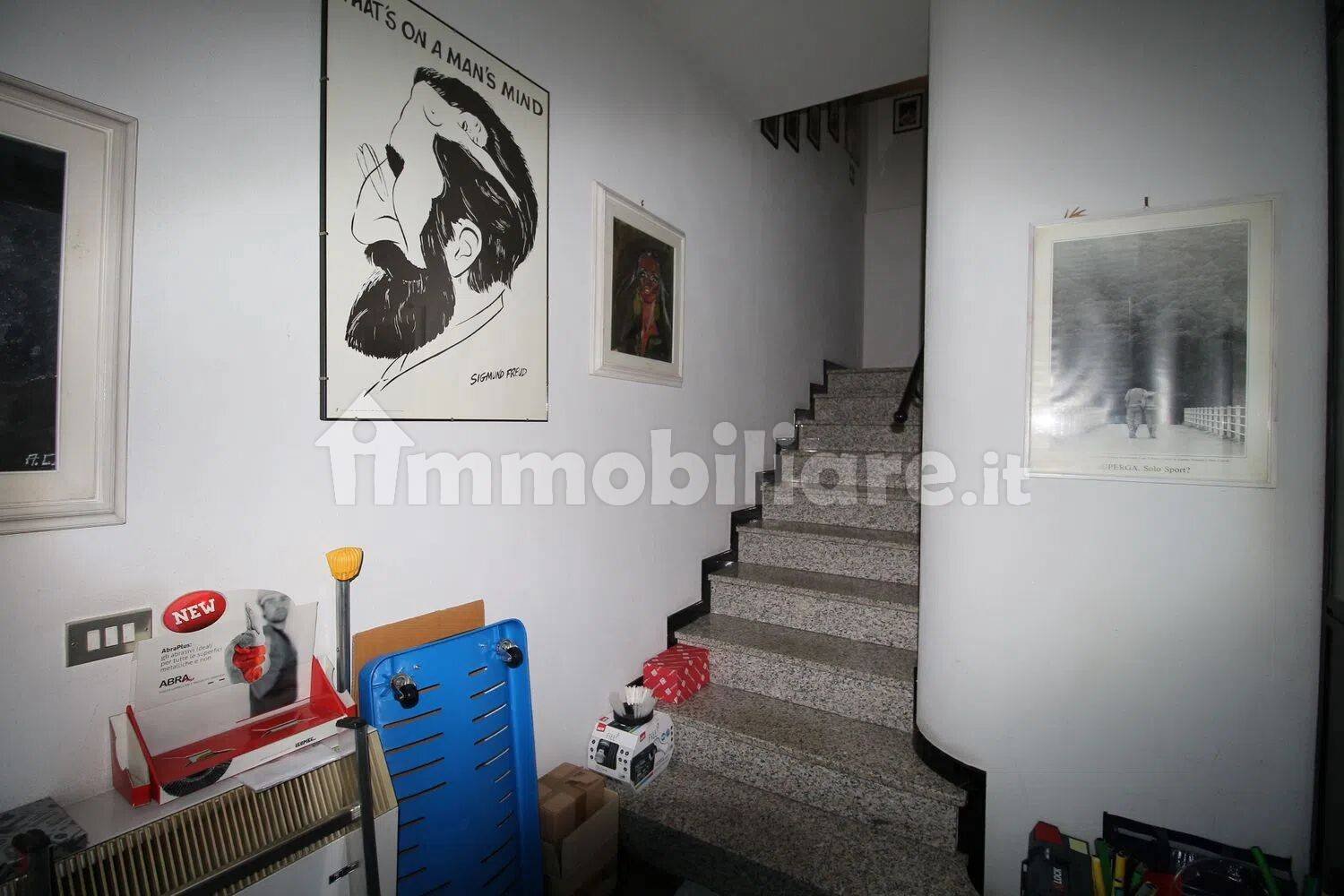 3 rooms Warehouse in Lucca, Italy No. 334622