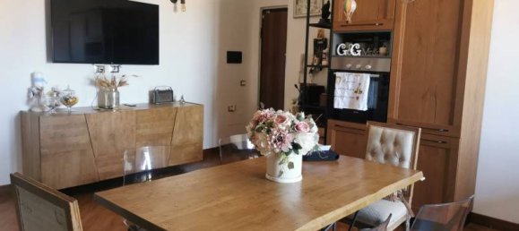 Квартира с 4 комнатами в Ангри, Италия № 262719 3