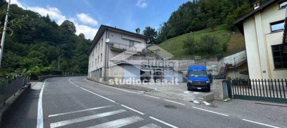 Квартира с 2 спальнями в Валь Брембилла, Италия № 322289 14