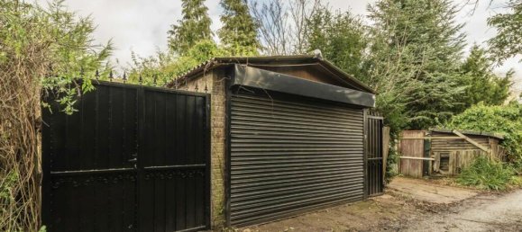 3 bedrooms House in Ealing, United Kingdom No. 5762 6