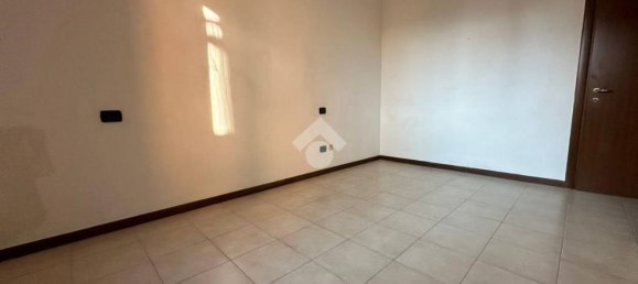 Квартира с 2 комнатами в Поццо д’Адда, Италия № 22544 15