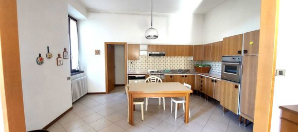 4غرفة شقة في Lecco, Italy رقم 289972 15