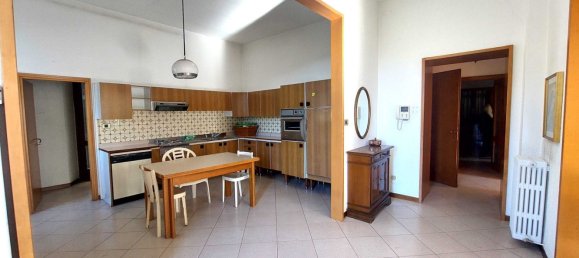 4غرفة شقة في Lecco, Italy رقم 289972 14