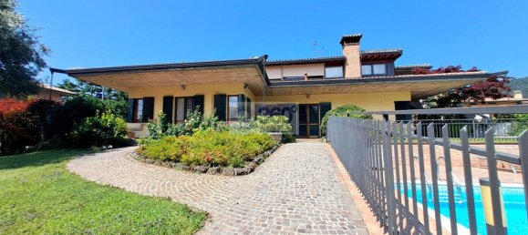 7غرفة فيلا في Provaglio d'Iseo, Italy رقم 277435 2