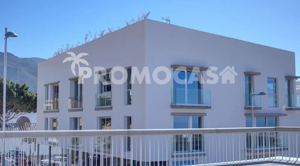 2 bedrooms Apartment in Adeje, Spain No. 277294
