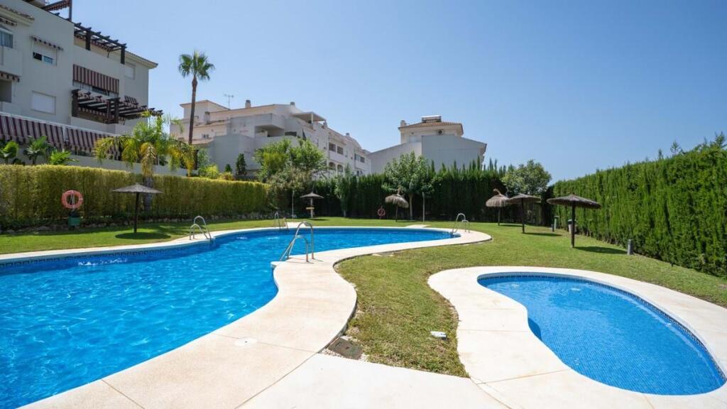 Пентхаус с 3 спальнями в Эстепона, Испания № 217815