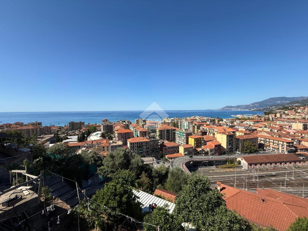 Studio in Ventimiglia, Italy No. 263342