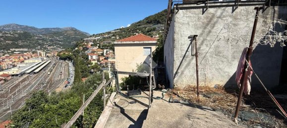 Studio in Ventimiglia, Italy No. 263342 10