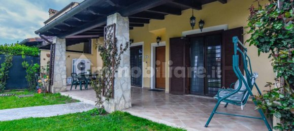 Villa de 3 dormitorios en Rome, Italy No. 376279 2