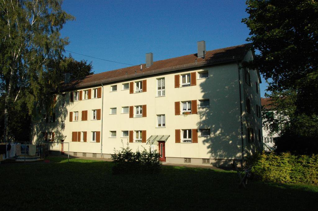 Apartamento de 3 dormitorios en Stuttgart, Germany No. 76071