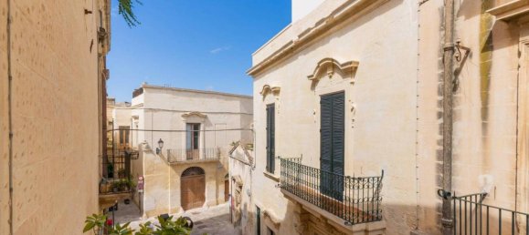 Apartamento de 4 habitaciónes en Lecce, Italy No. 74714 9