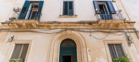 Apartamento de 4 habitaciónes en Lecce, Italy No. 74714 34