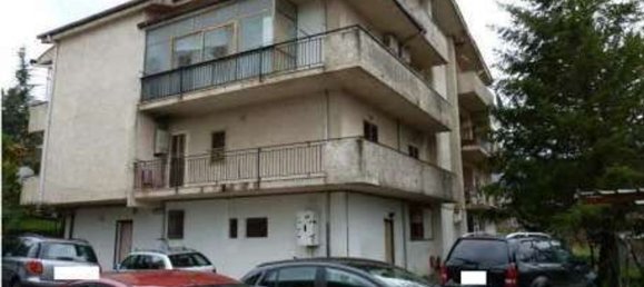 6 rooms Apartment in Dipignano, Italy No. 179709 10